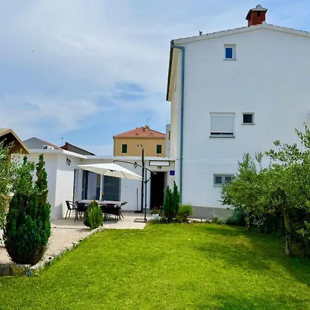 Appartement Fabo In Dalmatien By Interhome *